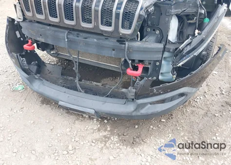 2018 Jeep Cherokee Trailhawk 4X4 from USA, damaged, VIN 1C4PJMBX3JD591769